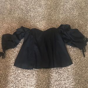 Cold shoulder layered sleeve crop top